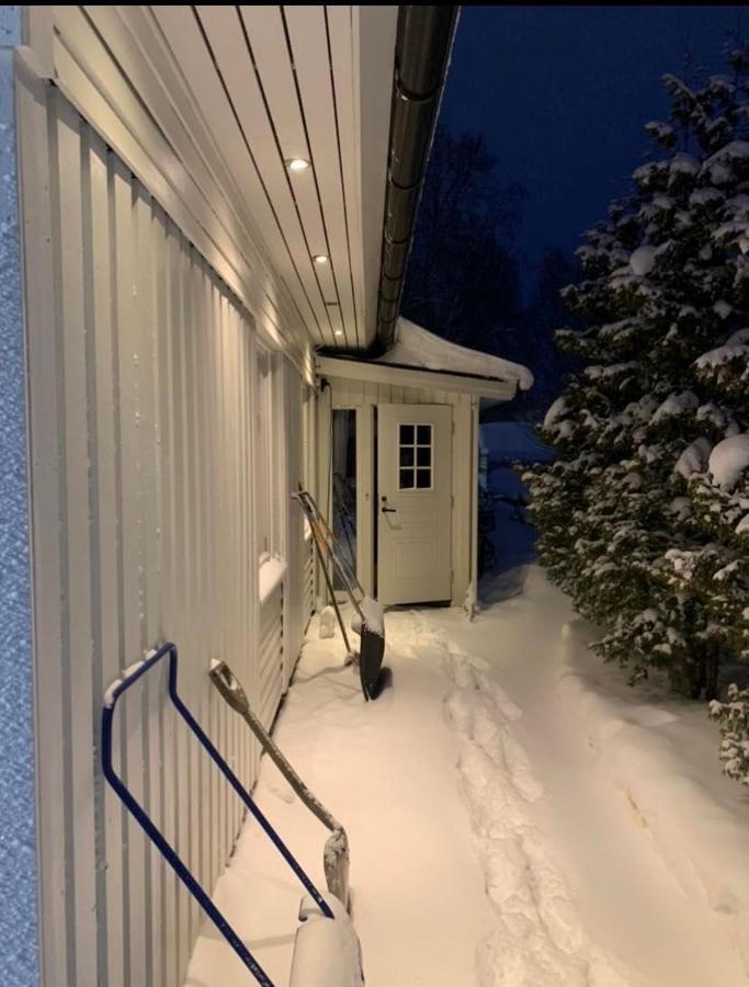 Own Private Room In A Big House! Luleå Esterno foto