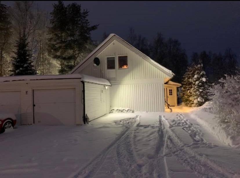 Own Private Room In A Big House! Luleå Esterno foto